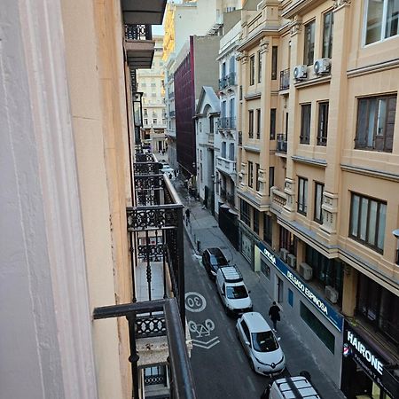 Hostal Andrea Granvia Madrid Bagian luar foto